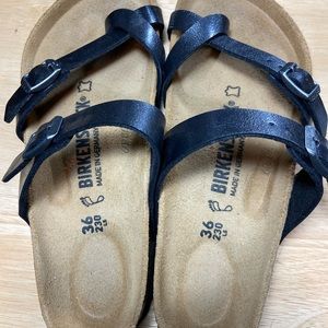 Birkenstock black gloss sandals